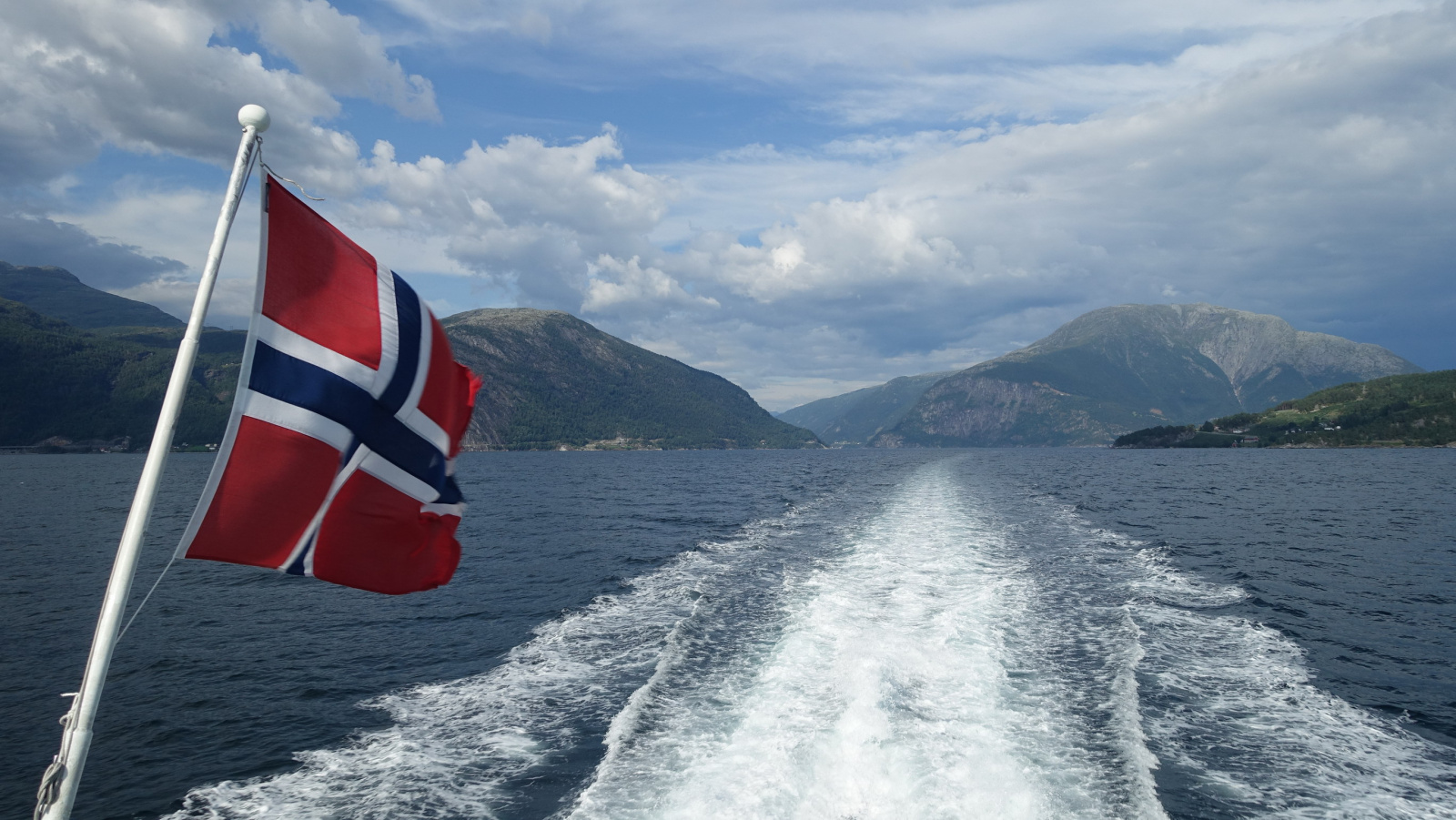 Klicke auf die Grafik für eine vergrößerte Ansicht

Name: 2025 Norge 0001_resize.jpg
Ansichten: 619
Größe: 530,9 KB
ID: 3345581