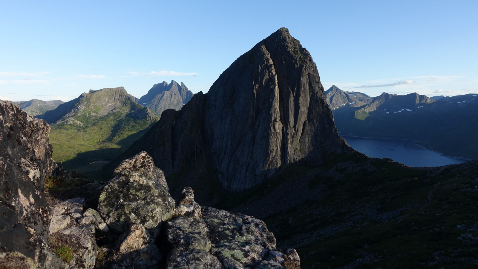 Klicke auf die Grafik für eine vergrößerte Ansicht

Name: 2025 Norge 0015_resize.jpg
Ansichten: 603
Größe: 498,9 KB
ID: 3345589