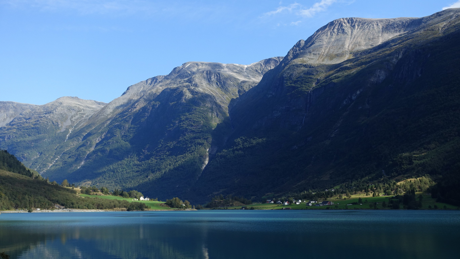 Klicke auf die Grafik für eine vergrößerte Ansicht

Name: 2025 Norge 0723.jpg
Ansichten: 8
Größe: 486,7 KB
ID: 3358149