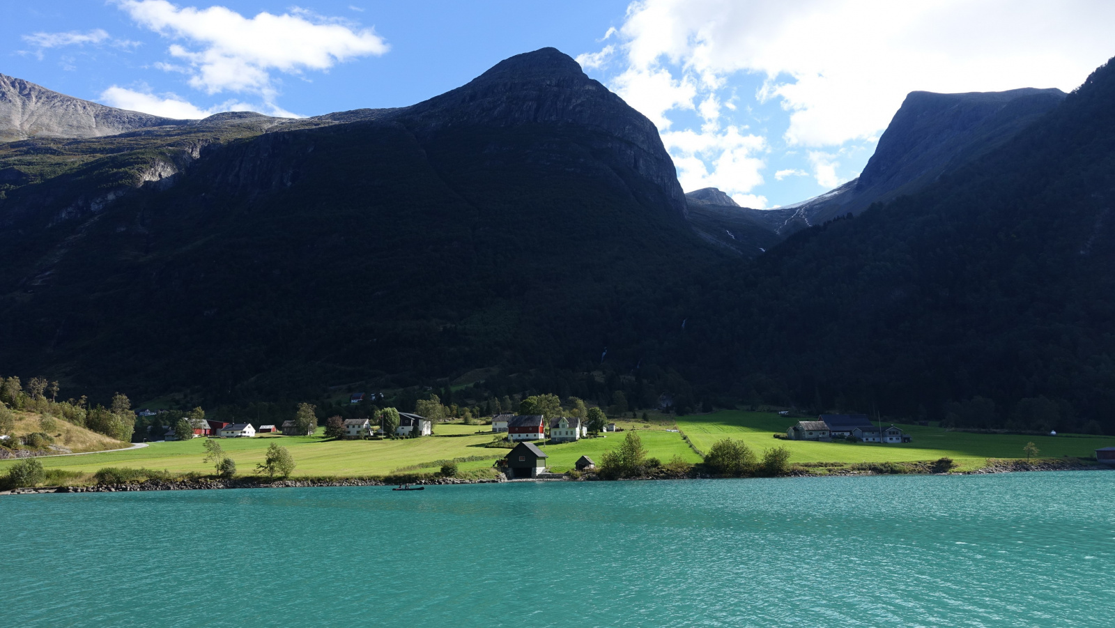Klicke auf die Grafik für eine vergrößerte Ansicht

Name: 2025 Norge 0085_resize.jpg
Ansichten: 577
Größe: 508,3 KB
ID: 3345670