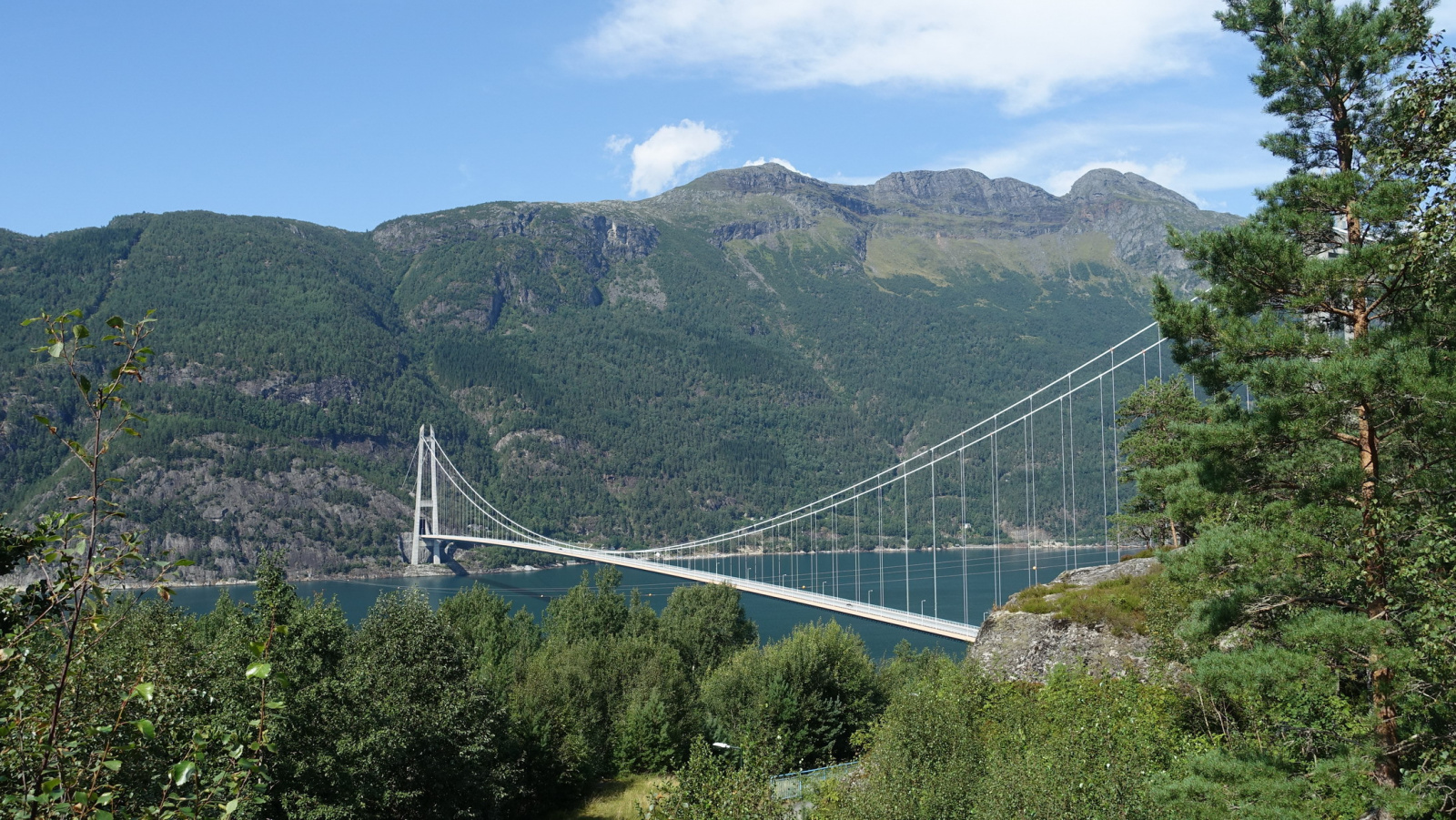 Klicke auf die Grafik für eine vergrößerte Ansicht

Name: 2025 Norge 0156_resize.jpg
Ansichten: 266
Größe: 871,2 KB
ID: 3346010