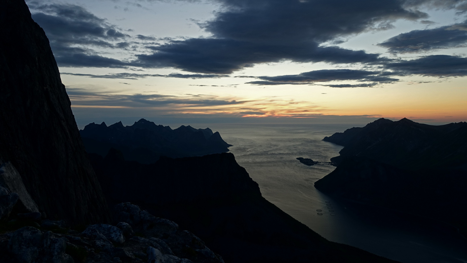 Klicke auf die Grafik für eine vergrößerte Ansicht

Name: 2025 Norge 0203.jpg
Ansichten: 296
Größe: 316,6 KB
ID: 3347029