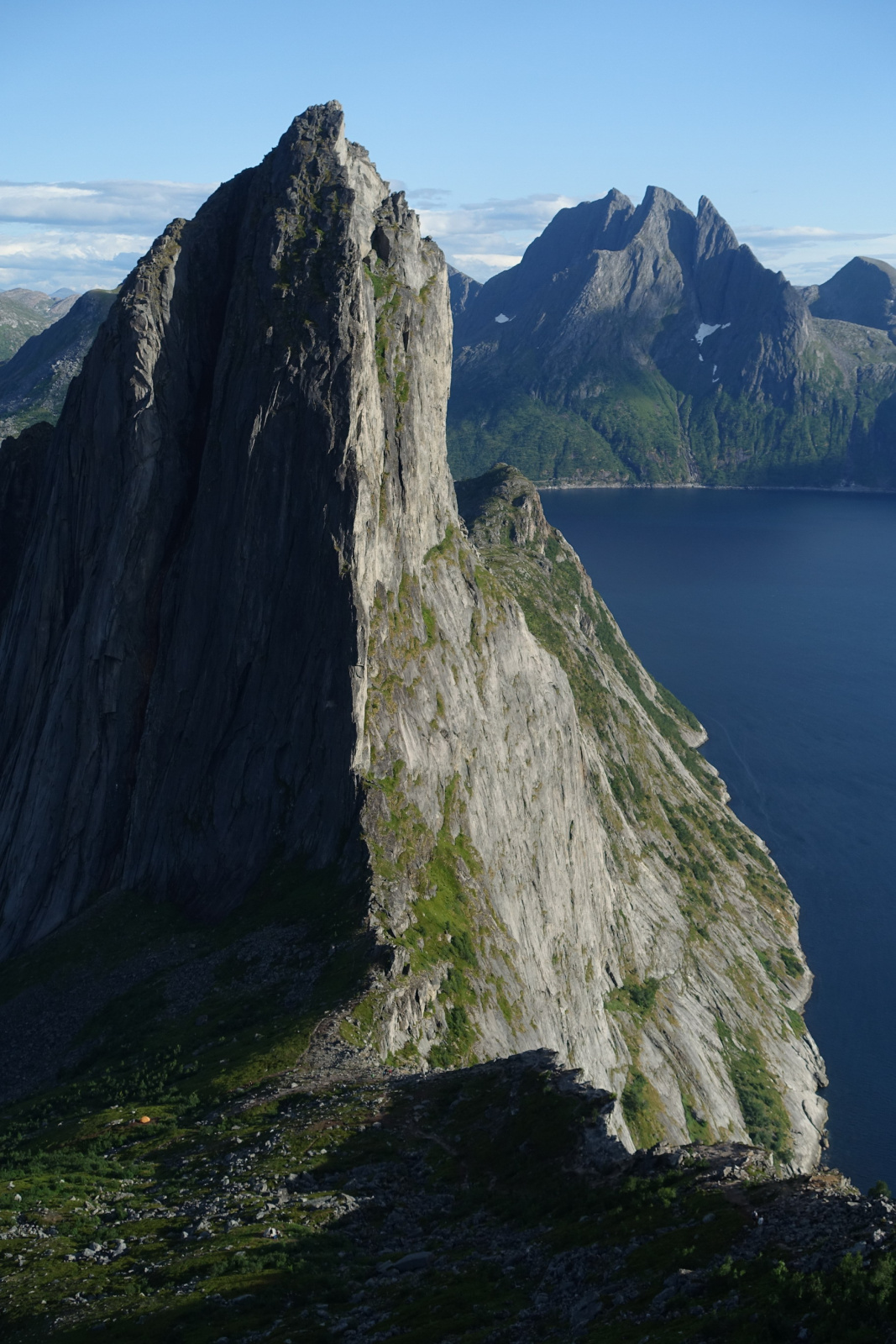 Klicke auf die Grafik für eine vergrößerte Ansicht

Name: 2025 Norge 0234.jpg
Ansichten: 284
Größe: 636,8 KB
ID: 3347070