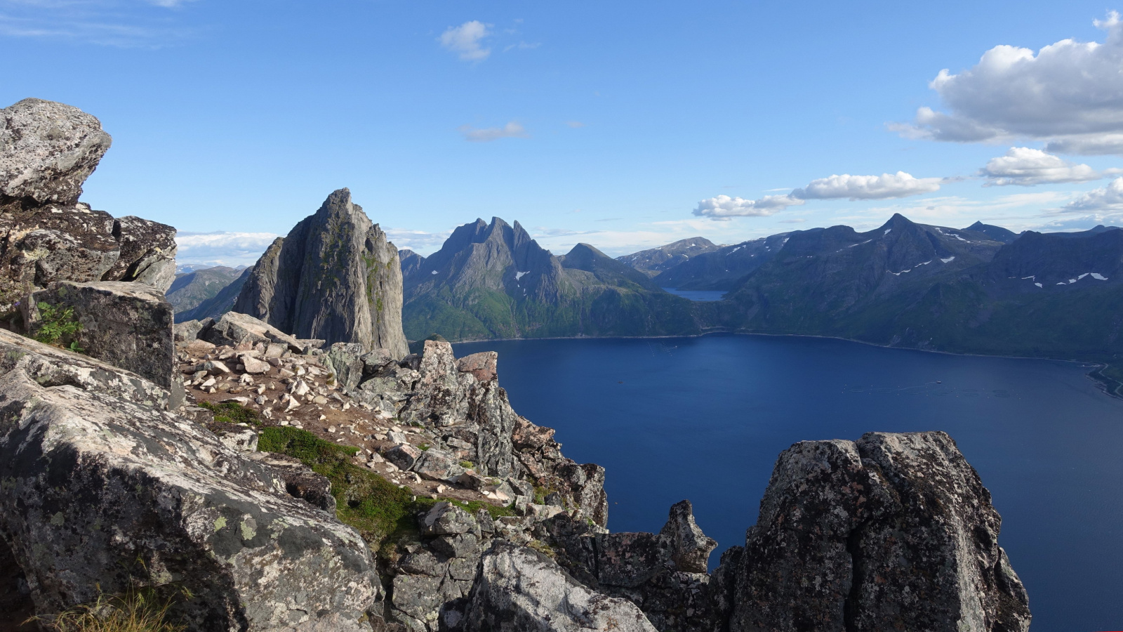 Klicke auf die Grafik für eine vergrößerte Ansicht

Name: 2025 Norge 0237.jpg
Ansichten: 288
Größe: 602,5 KB
ID: 3347073