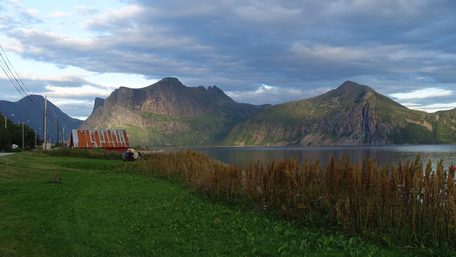 Klicke auf die Grafik für eine vergrößerte Ansicht

Name: 2025 Norge 0271.jpg
Ansichten: 173
Größe: 565,2 KB
ID: 3347650