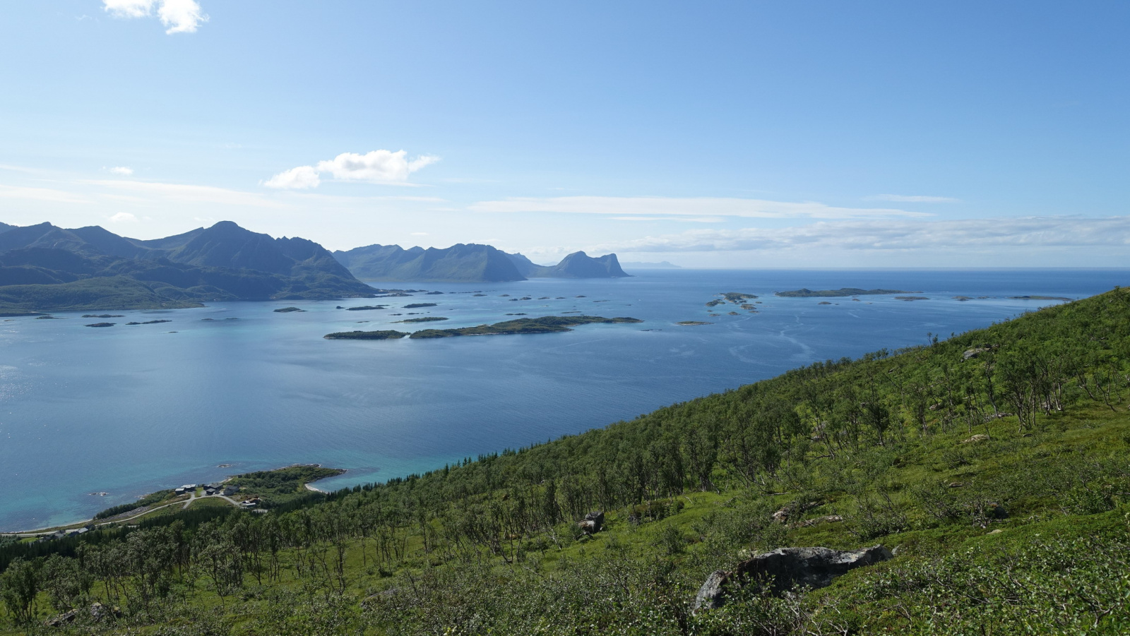 Klicke auf die Grafik für eine vergrößerte Ansicht

Name: 2025 Norge 0275.jpg
Ansichten: 173
Größe: 553,2 KB
ID: 3347660