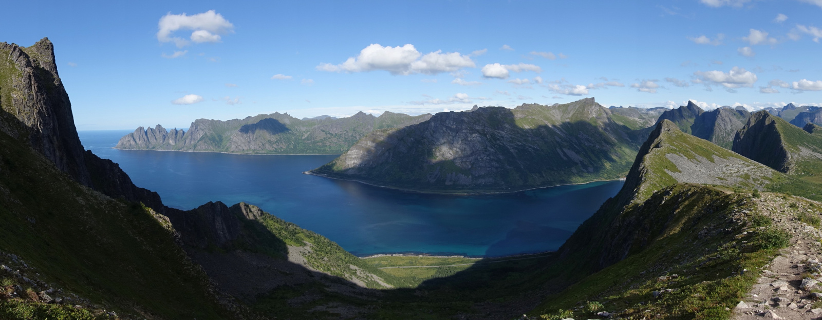 Klicke auf die Grafik für eine vergrößerte Ansicht

Name: 2025 Norge 0280.jpg
Ansichten: 168
Größe: 358,1 KB
ID: 3347666