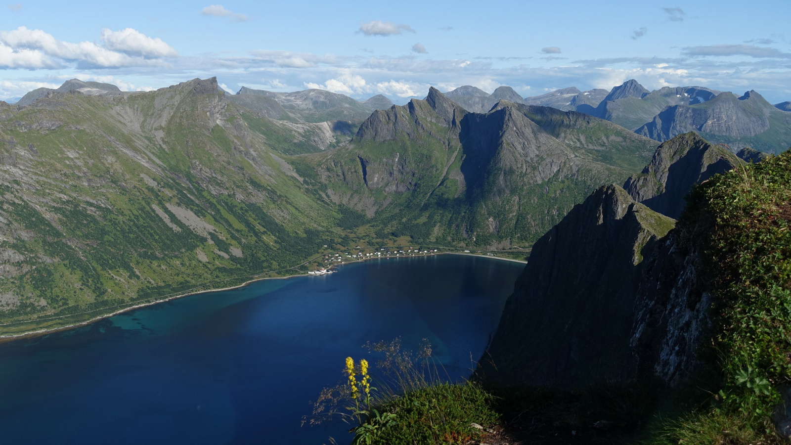 Klicke auf die Grafik für eine vergrößerte Ansicht

Name: 2025 Norge 0285.jpg
Ansichten: 168
Größe: 584,1 KB
ID: 3347668