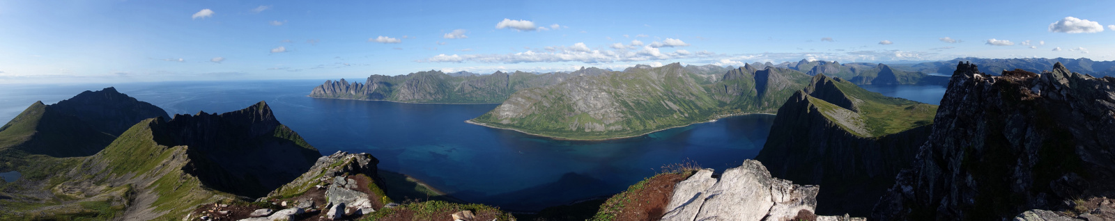 Klicke auf die Grafik für eine vergrößerte Ansicht

Name: 2025 Norge 0286-1.jpg
Ansichten: 172
Größe: 206,8 KB
ID: 3347676