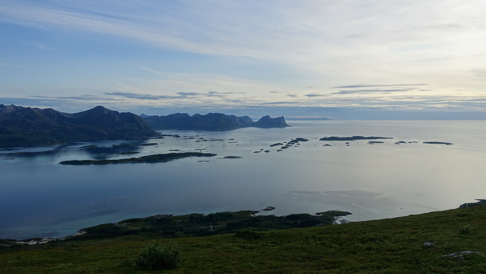 Klicke auf die Grafik für eine vergrößerte Ansicht

Name: 2025 Norge 0295.jpg
Ansichten: 167
Größe: 386,0 KB
ID: 3347677