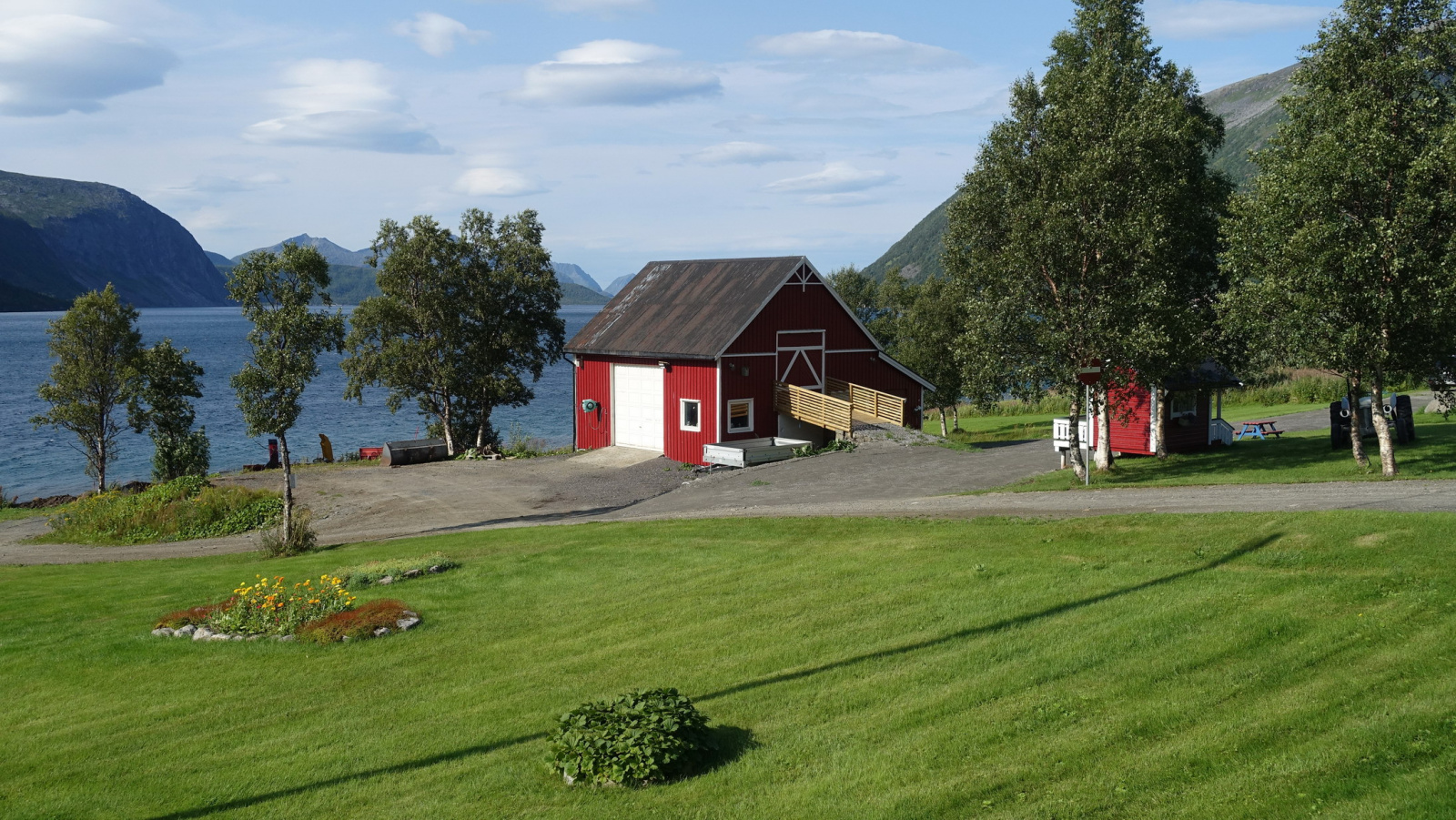 Klicke auf die Grafik für eine vergrößerte Ansicht

Name: 2025 Norge 0301.jpg
Ansichten: 164
Größe: 776,5 KB
ID: 3347695