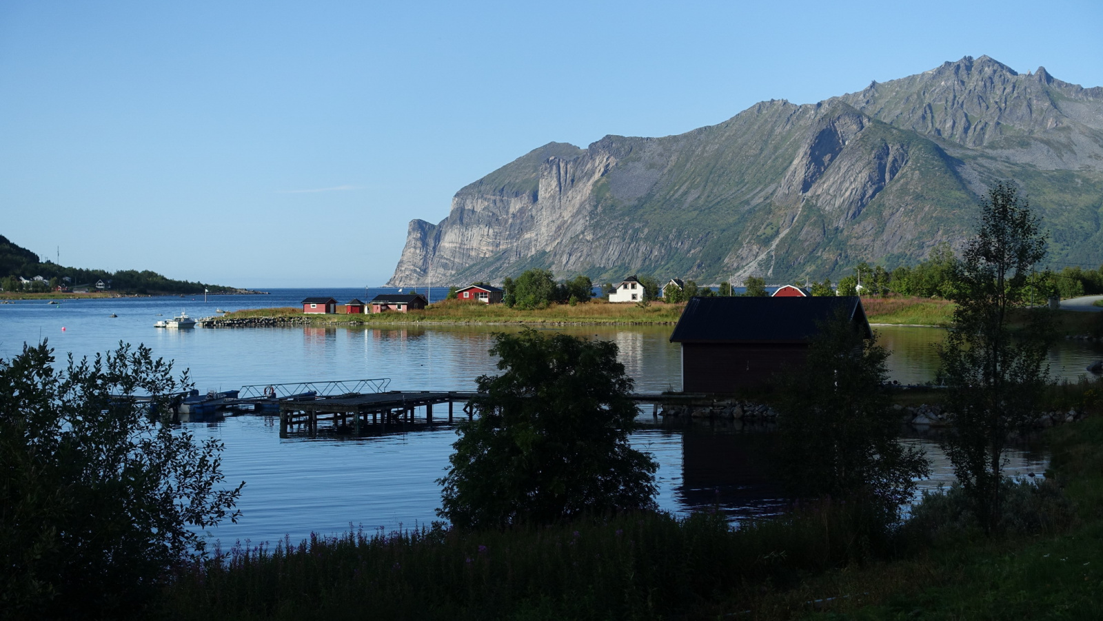 Klicke auf die Grafik für eine vergrößerte Ansicht

Name: 2025 Norge 0347.jpg
Ansichten: 118
Größe: 547,7 KB
ID: 3348132