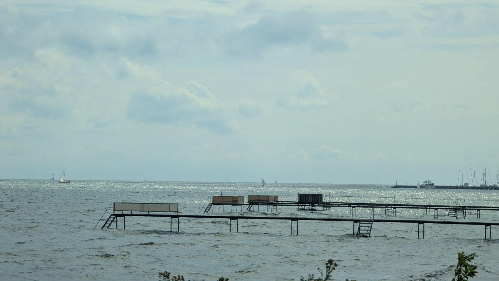 Klicke auf die Grafik für eine vergrößerte Ansicht

Name: PXL_20250713_100358245.jpg
Ansichten: 138
Größe: 376,9 KB
ID: 3349523