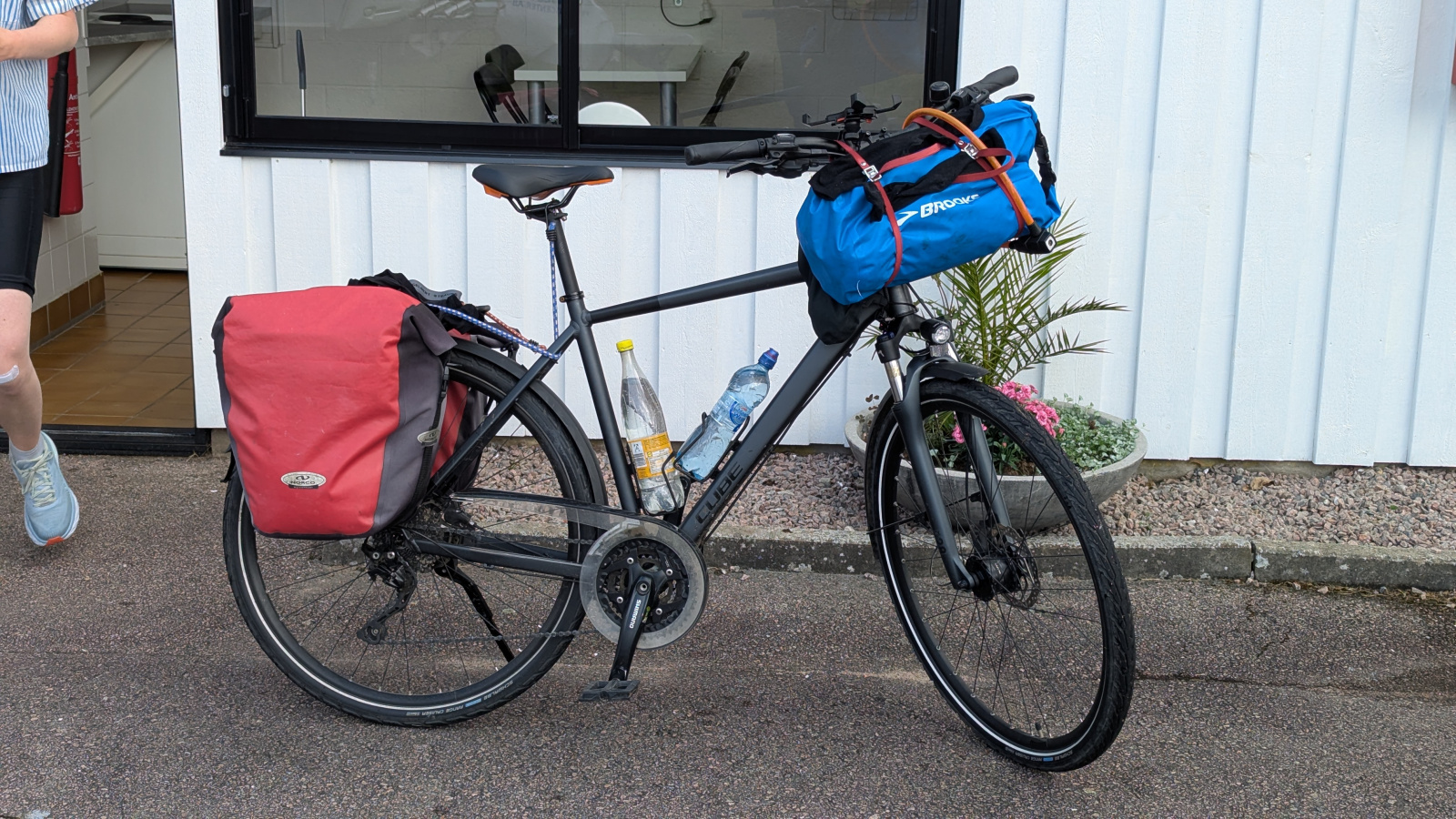 Klicke auf die Grafik für eine vergrößerte Ansicht

Name: PXL_20250716_072707709.jpg
Ansichten: 139
Größe: 775,3 KB
ID: 3349540