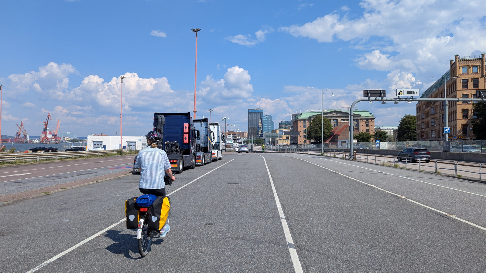 Klicke auf die Grafik für eine vergrößerte Ansicht

Name: PXL_20250719_131335397.jpg
Ansichten: 99
Größe: 675,9 KB
ID: 3349630