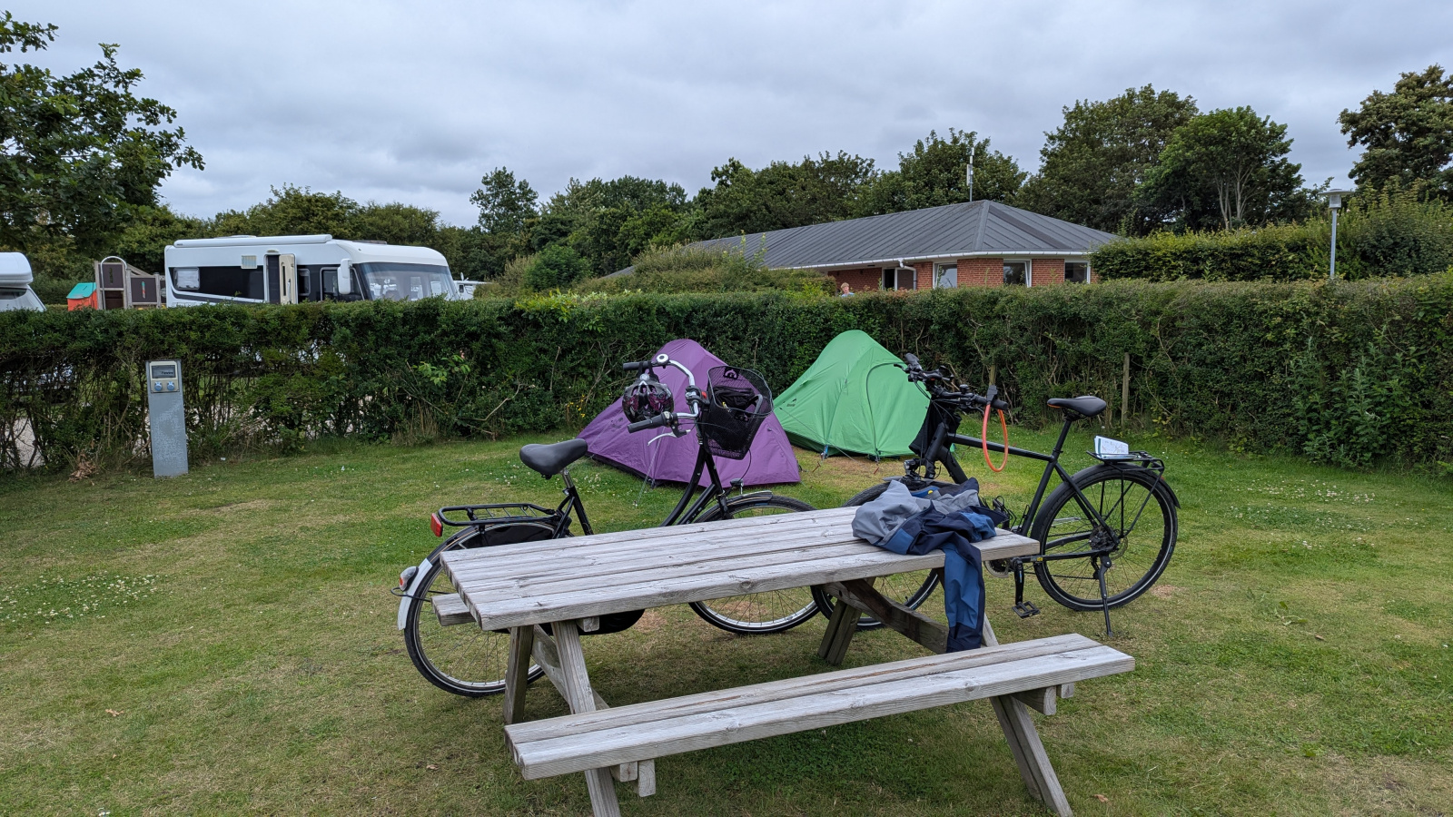 Klicke auf die Grafik für eine vergrößerte Ansicht

Name: PXL_20250725_123556595.jpg
Ansichten: 94
Größe: 880,7 KB
ID: 3349672