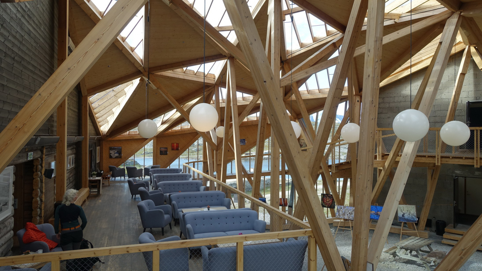 Klicke auf die Grafik für eine vergrößerte Ansicht

Name: 2025 Norge 0467.jpg
Ansichten: 499
Größe: 630,4 KB
ID: 3350642