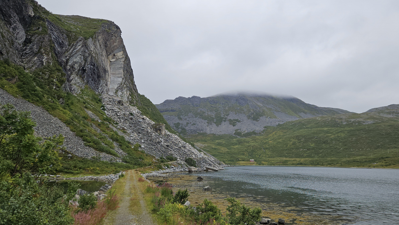 Klicke auf die Grafik für eine vergrößerte Ansicht

Name: 20250901_083422 Felsabbruch.jpg
Ansichten: 189
Größe: 715,4 KB
ID: 3351100