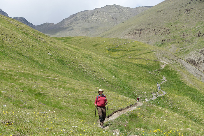 Klicke auf die Grafik für eine vergrößerte Ansicht  Name: Kaukasus0714.jpg Ansichten: 0 Größe: 1,08 MB ID: 3351367