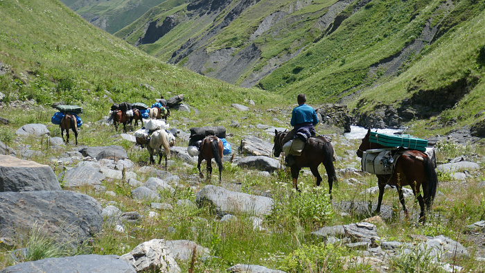 Klicke auf die Grafik für eine vergrößerte Ansicht  Name: Kaukasus0730.jpg Ansichten: 0 Größe: 1.023,0 KB ID: 3351372