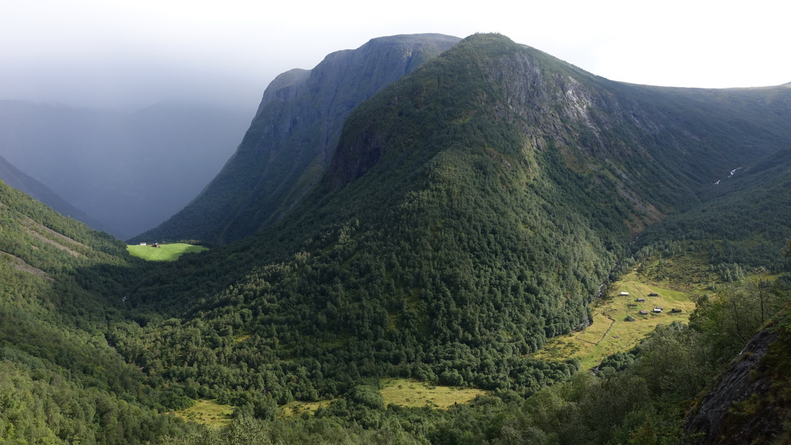 Klicke auf die Grafik für eine vergrößerte Ansicht

Name: 2025 Norge 0510.jpg
Ansichten: 347
Größe: 624,0 KB
ID: 3351470