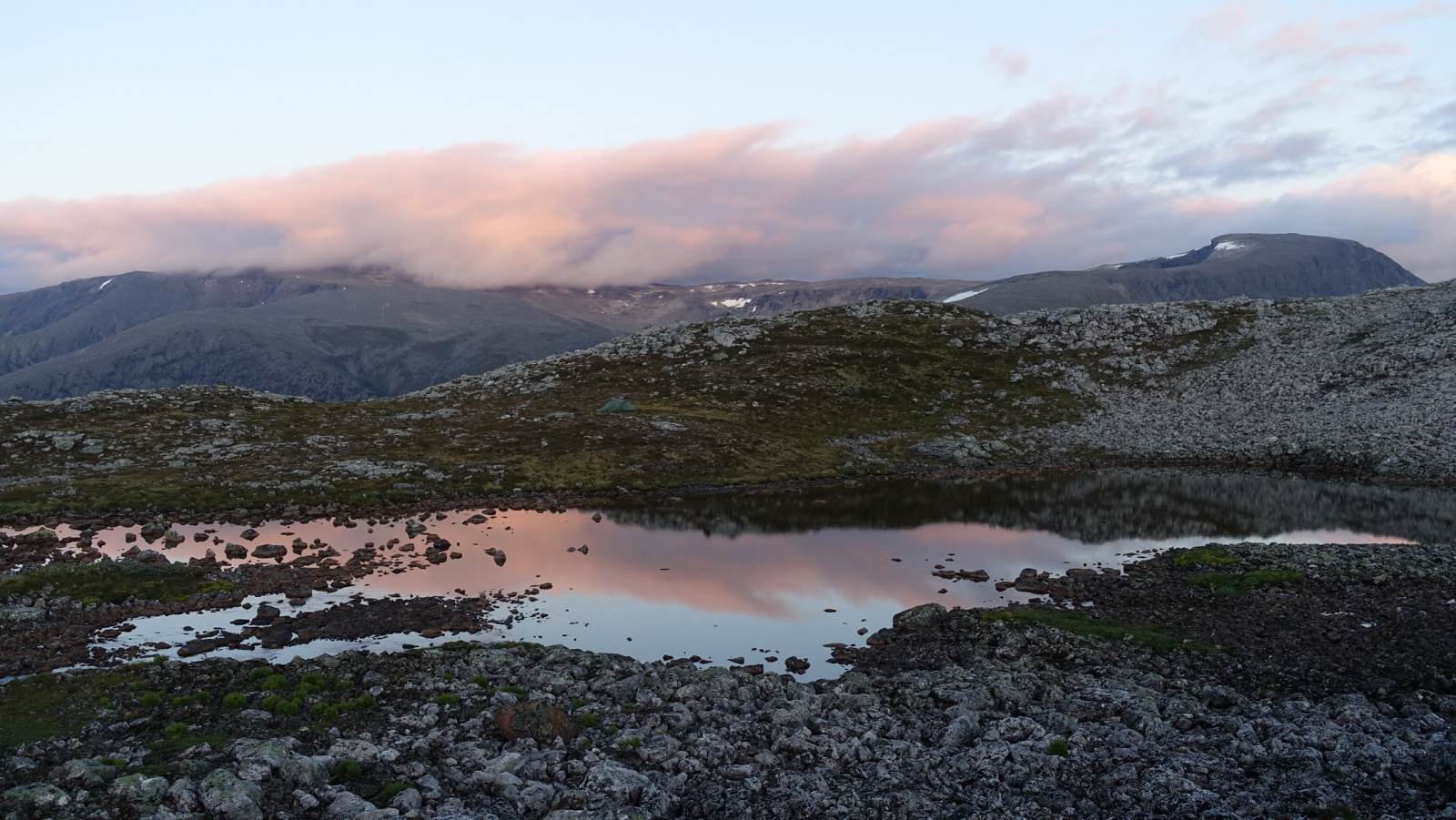 Klicke auf die Grafik für eine vergrößerte Ansicht

Name: 2025 Norge 0564.jpg
Ansichten: 307
Größe: 620,5 KB
ID: 3351556