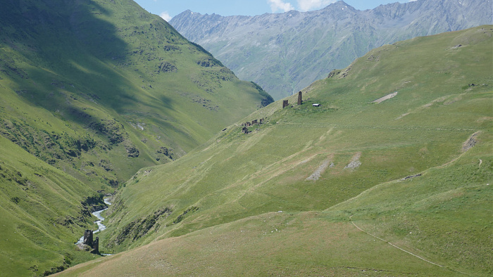 Klicke auf die Grafik für eine vergrößerte Ansicht

Name: Kaukasus0793.jpg
Ansichten: 56
Größe: 636,4 KB
ID: 3352094