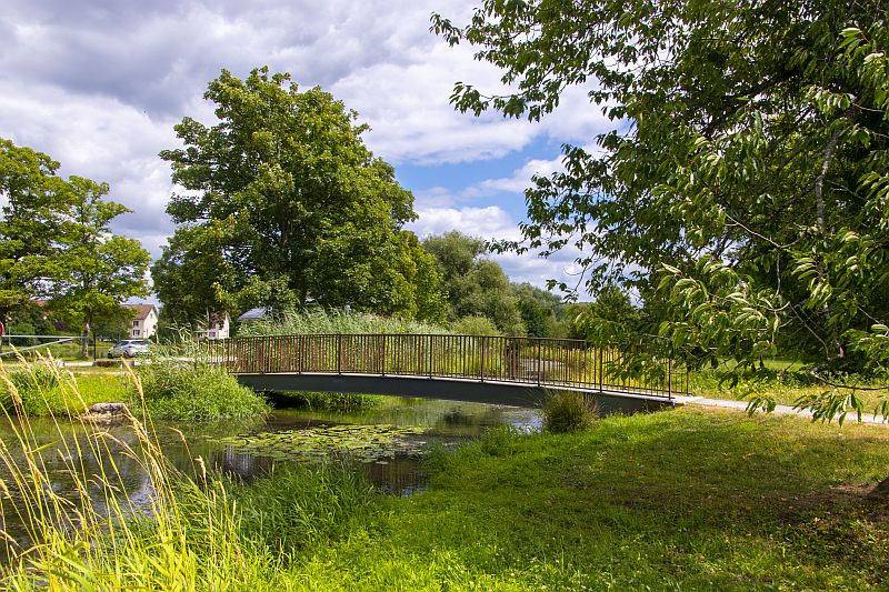 Klicke auf die Grafik für eine vergrößerte Ansicht  Name: 05 Es geht nach Grandvillars hinein.jpg Ansichten: 0 Größe: 279,1 KB ID: 3352236