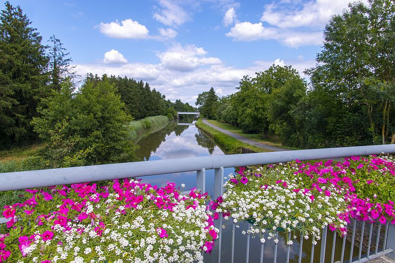 Klicke auf die Grafik für eine vergrößerte Ansicht  Name: 09 Der Canal du Rhône au Rhin.jpg Ansichten: 0 Größe: 238,1 KB ID: 3352238