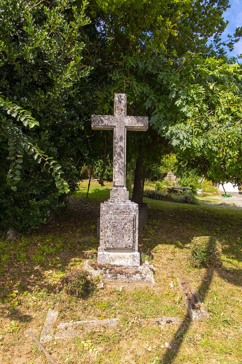 Klicke auf die Grafik für eine vergrößerte Ansicht  Name: 08 Eines der vielen religiösen Denkmäler am Weg.jpg Ansichten: 0 Größe: 623,5 KB ID: 3352241