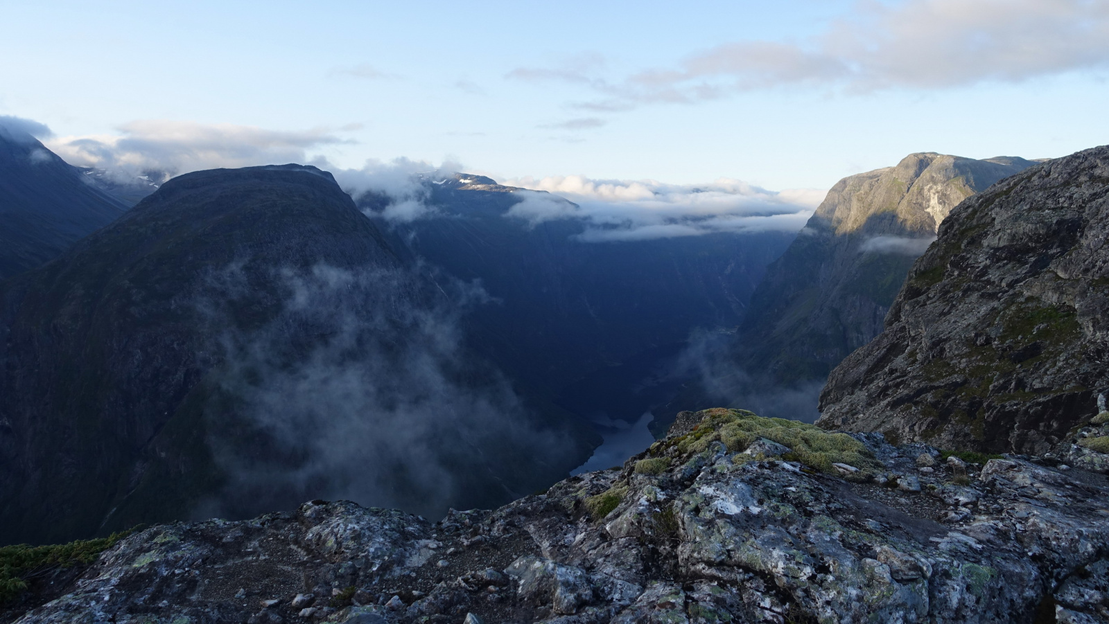 Klicke auf die Grafik für eine vergrößerte Ansicht

Name: 2025 Norge 0568.jpg
Ansichten: 405
Größe: 509,4 KB
ID: 3352756