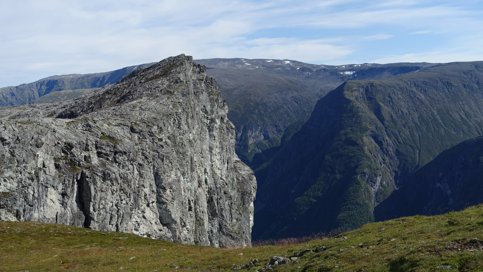 Klicke auf die Grafik für eine vergrößerte Ansicht

Name: 2025 Norge 0588.jpg
Ansichten: 388
Größe: 717,5 KB
ID: 3352776