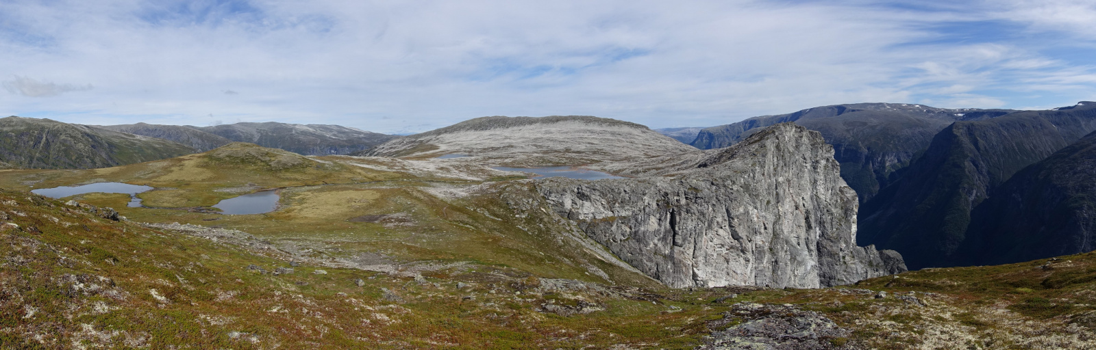 Klicke auf die Grafik für eine vergrößerte Ansicht

Name: 2025 Norge 0589.jpg
Ansichten: 385
Größe: 406,4 KB
ID: 3352780