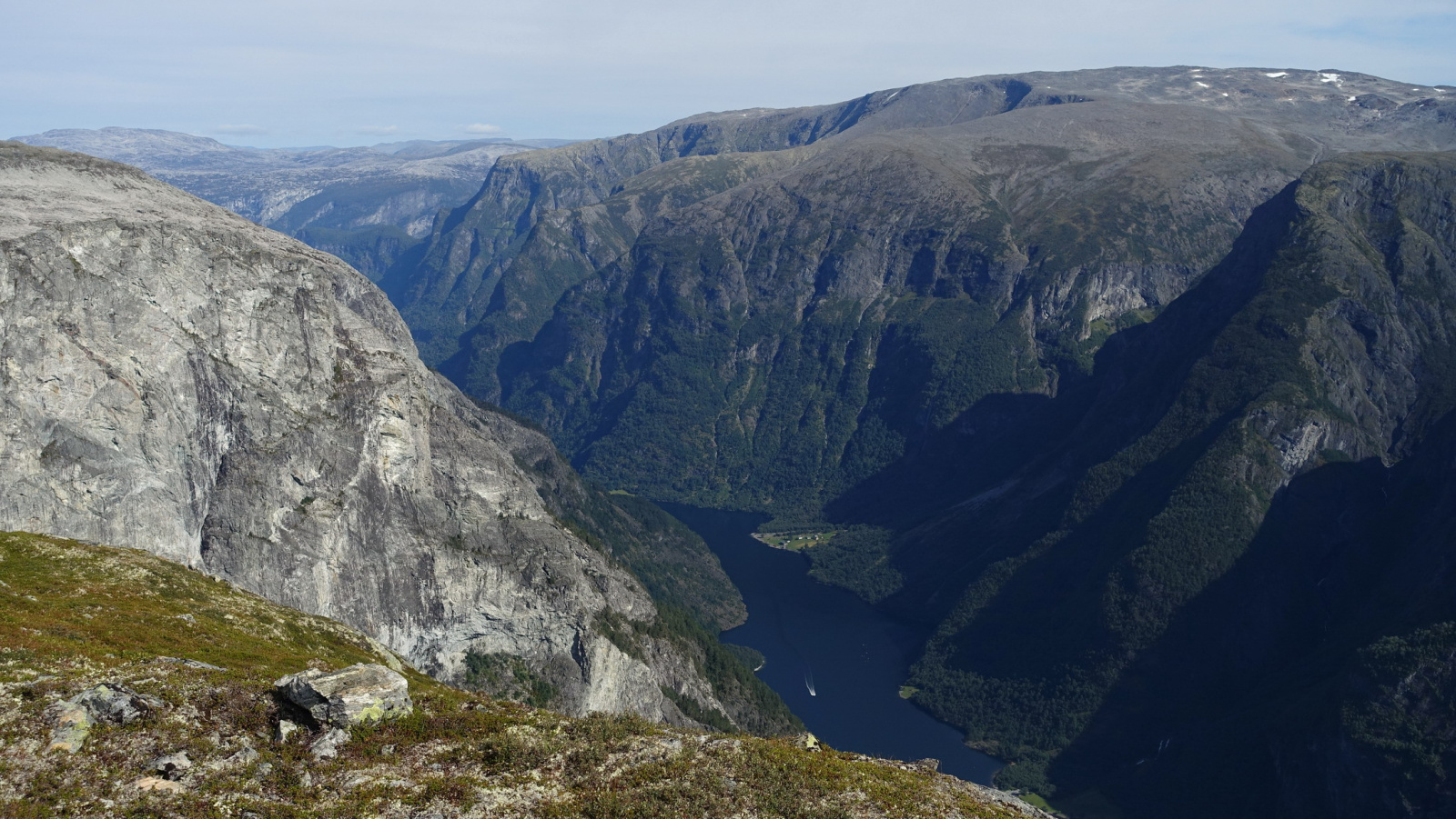 Klicke auf die Grafik für eine vergrößerte Ansicht

Name: 2025 Norge 0592.jpg
Ansichten: 389
Größe: 674,3 KB
ID: 3352782