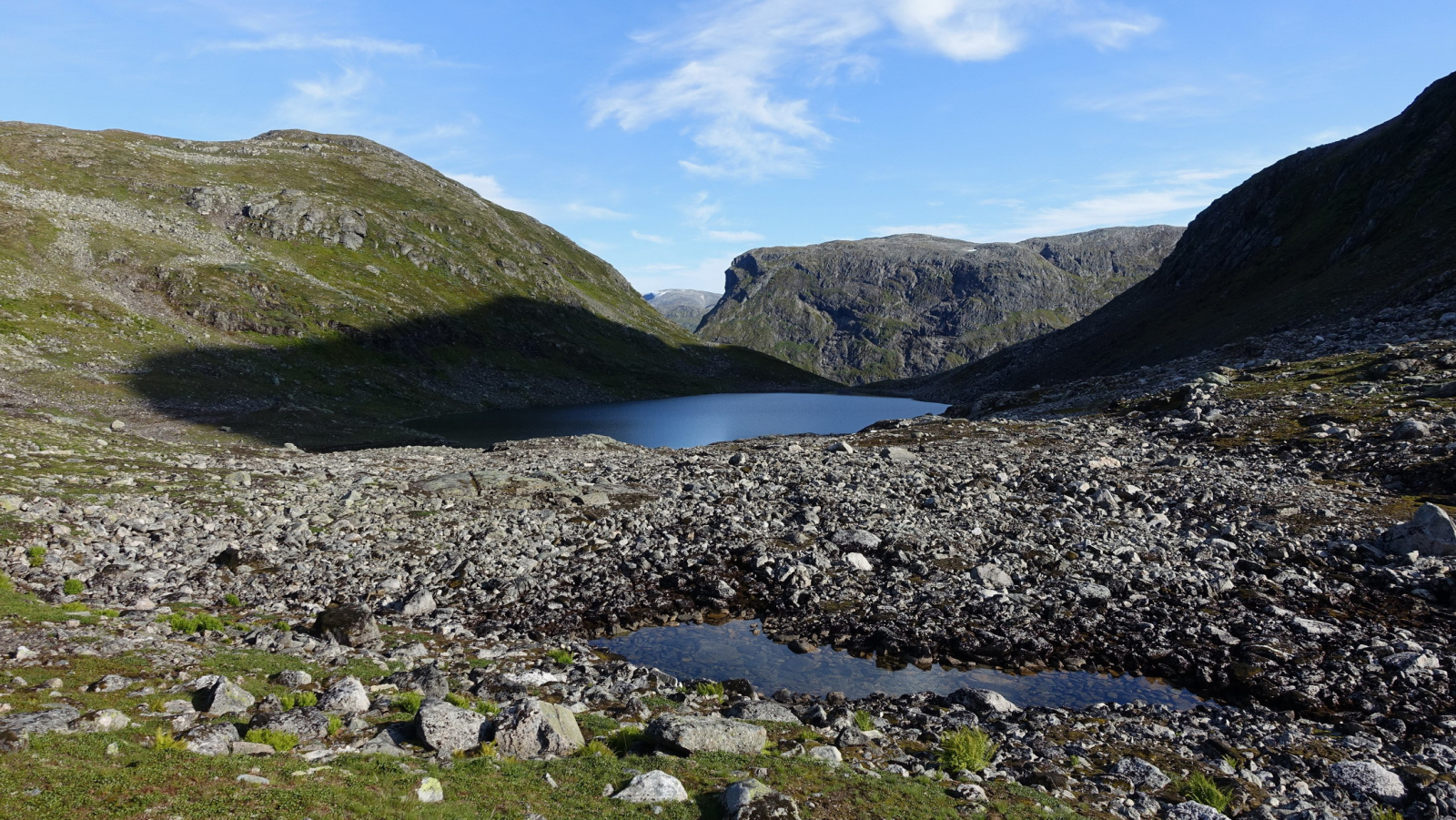 Klicke auf die Grafik für eine vergrößerte Ansicht

Name: 2025 Norge 0603.jpg
Ansichten: 387
Größe: 876,6 KB
ID: 3352803