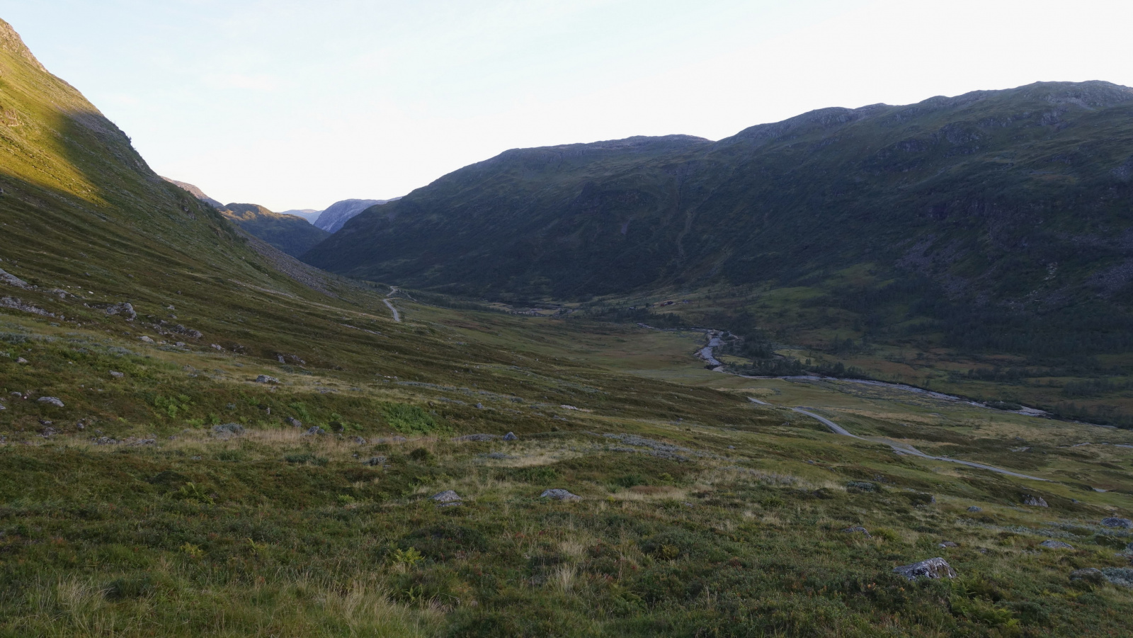 Klicke auf die Grafik für eine vergrößerte Ansicht

Name: 2025 Norge 0618.jpg
Ansichten: 374
Größe: 577,5 KB
ID: 3352816