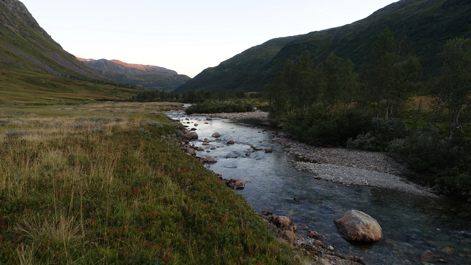 Klicke auf die Grafik für eine vergrößerte Ansicht

Name: 2025 Norge 0619.jpg
Ansichten: 378
Größe: 658,1 KB
ID: 3352815