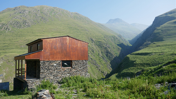 Klicke auf die Grafik für eine vergrößerte Ansicht  Name: Kaukasus0856.jpg Ansichten: 0 Größe: 795,2 KB ID: 3353210