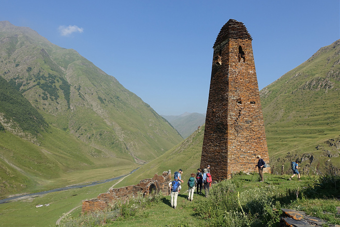 Klicke auf die Grafik für eine vergrößerte Ansicht  Name: Kaukasus0867.jpg Ansichten: 0 Größe: 834,3 KB ID: 3353211