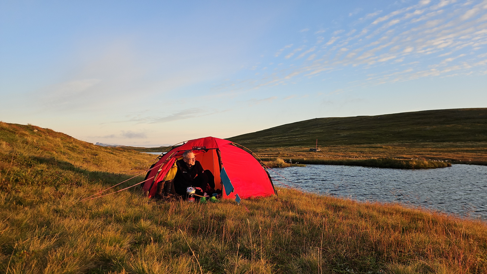 Klicke auf die Grafik für eine vergrößerte Ansicht

Name: 20250902_054000 ich im Zelt.jpg
Ansichten: 117
Größe: 746,9 KB
ID: 3353239