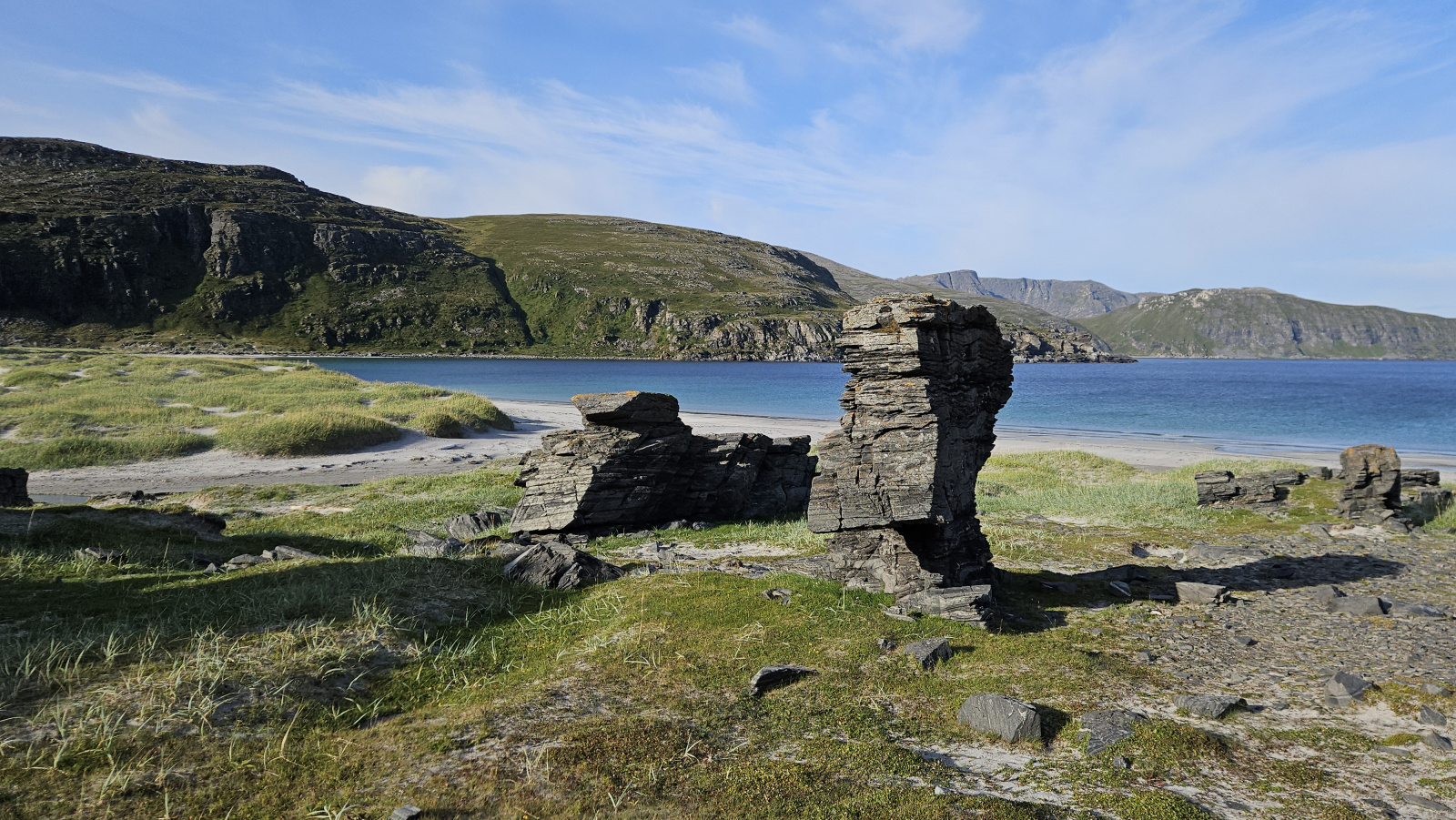 Klicke auf die Grafik für eine vergrößerte Ansicht

Name: 20250902_085220 bizarre Felsen.jpg
Ansichten: 114
Größe: 865,4 KB
ID: 3353245