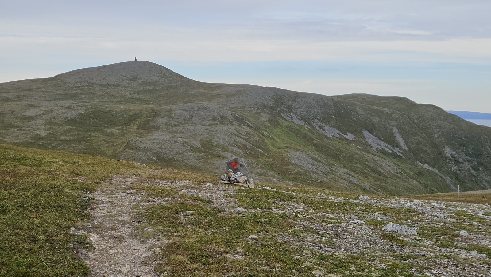 Klicke auf die Grafik für eine vergrößerte Ansicht

Name: 20250902_113242 Kjöttvikvarden von weitem.jpg
Ansichten: 119
Größe: 689,6 KB
ID: 3353257