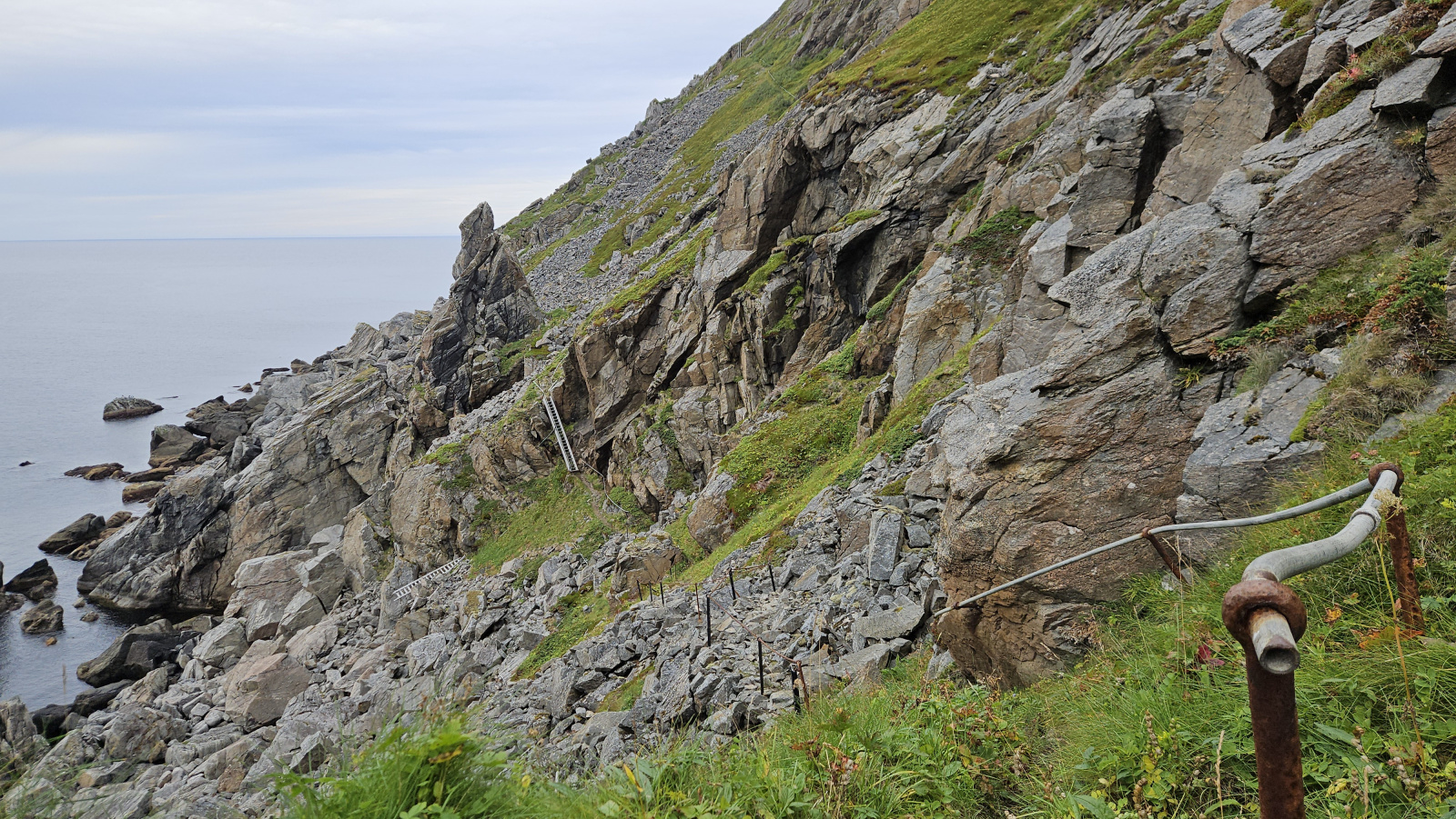 Klicke auf die Grafik für eine vergrößerte Ansicht

Name: 20250902_143929 Weg mit Treppe.jpg
Ansichten: 107
Größe: 1,02 MB
ID: 3353281