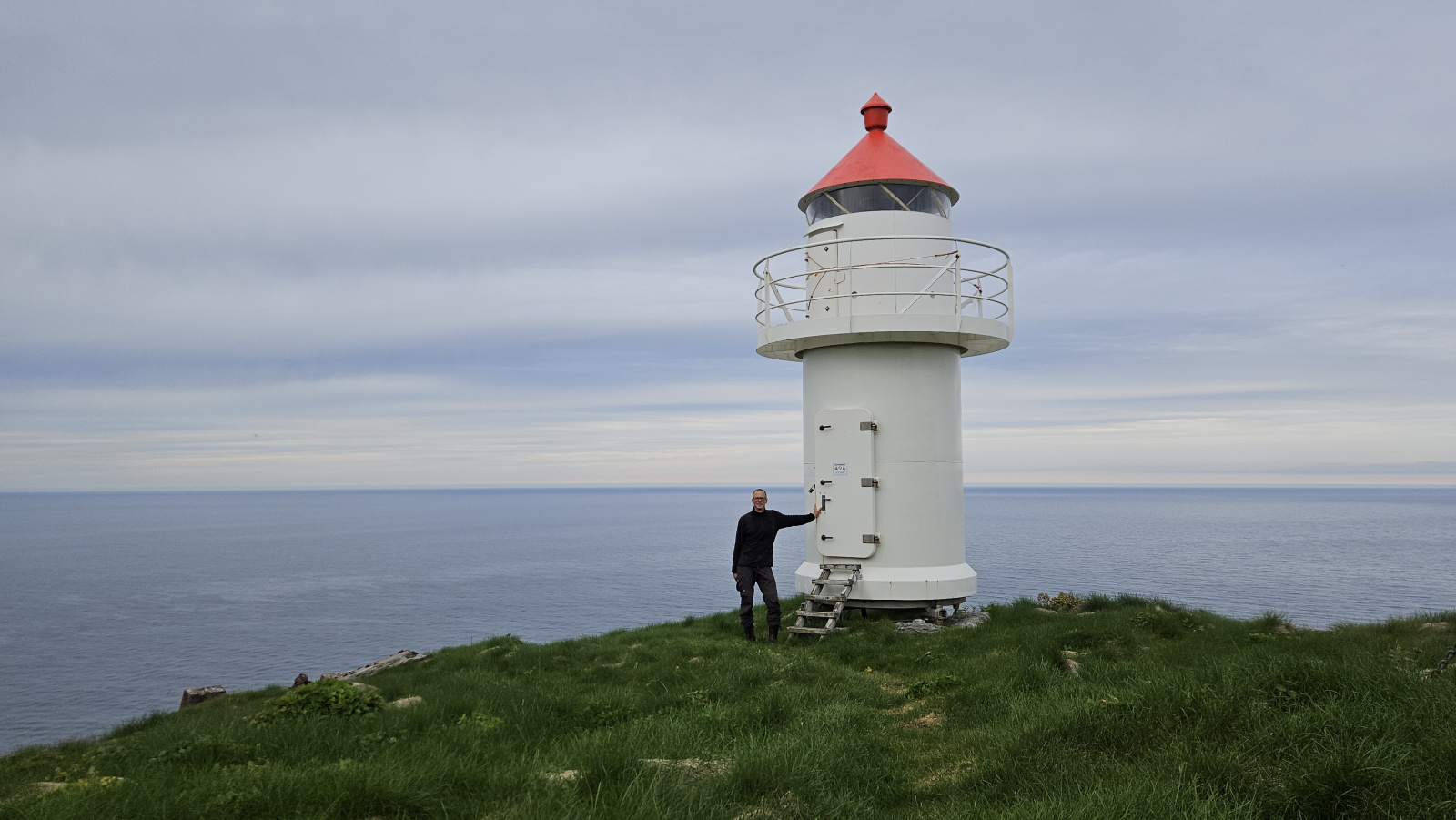 Klicke auf die Grafik für eine vergrößerte Ansicht

Name: 20250902_145947 ich am Leuchtturm.jpg
Ansichten: 105
Größe: 407,4 KB
ID: 3353284