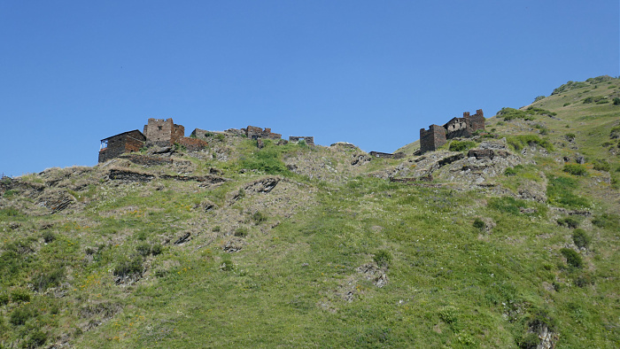 Klicke auf die Grafik für eine vergrößerte Ansicht  Name: Kaukasus0910.jpg Ansichten: 0 Größe: 684,9 KB ID: 3353860