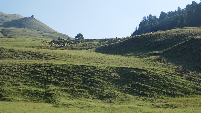 Klicke auf die Grafik für eine vergrößerte Ansicht  Name: Kaukasus0904.jpg Ansichten: 0 Größe: 715,3 KB ID: 3353861