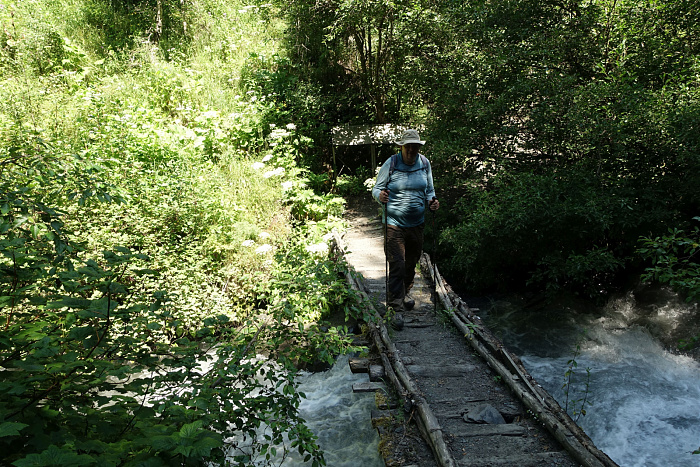 Klicke auf die Grafik für eine vergrößerte Ansicht  Name: Kaukasus0912.jpg Ansichten: 0 Größe: 1,26 MB ID: 3353864