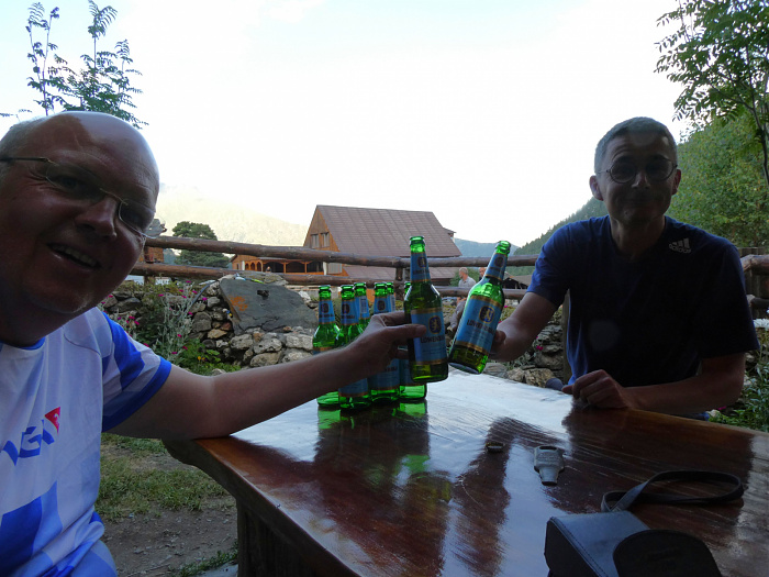 Klicke auf die Grafik für eine vergrößerte Ansicht  Name: Kaukasus0919.jpg Ansichten: 0 Größe: 596,6 KB ID: 3353867