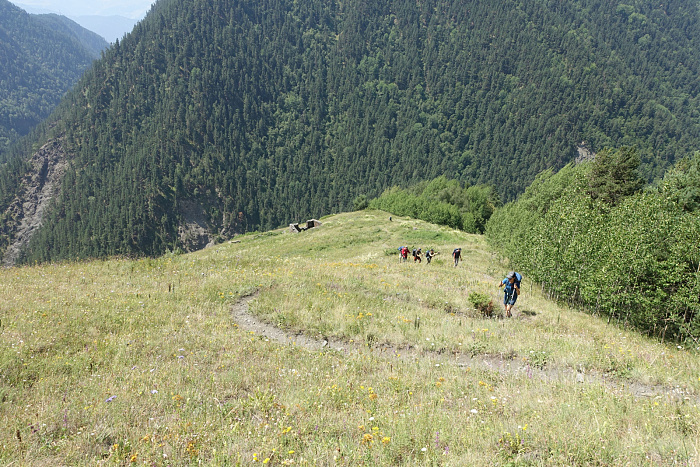 Klicke auf die Grafik für eine vergrößerte Ansicht  Name: Kaukasus0913.jpg Ansichten: 0 Größe: 1,24 MB ID: 3353869