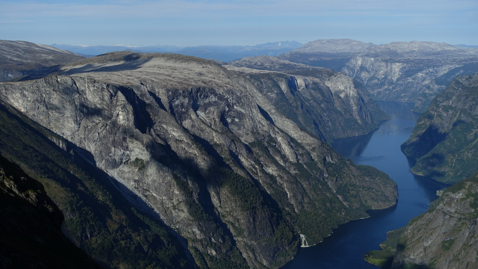 Klicke auf die Grafik für eine vergrößerte Ansicht  Name: 2025 Norge 0651.jpg Ansichten: 0 Größe: 612,7 KB ID: 3354227